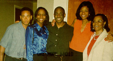 Jun, Myra, Kevin, Laura, Mom